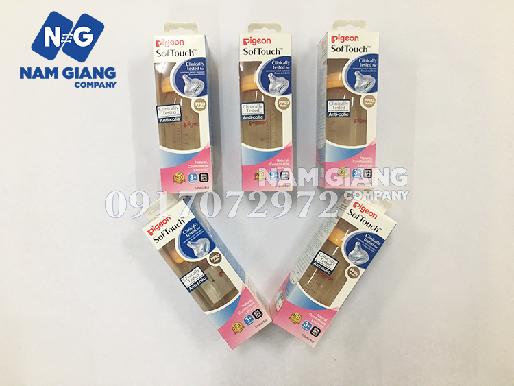 Bình sữa Pegion nhựa SofTouch nâu 240ml