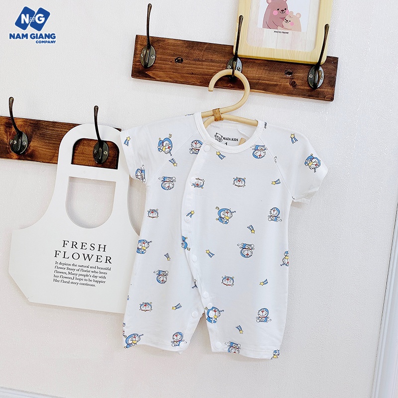 Bộ body cộc trắng in hình petit cài chéo