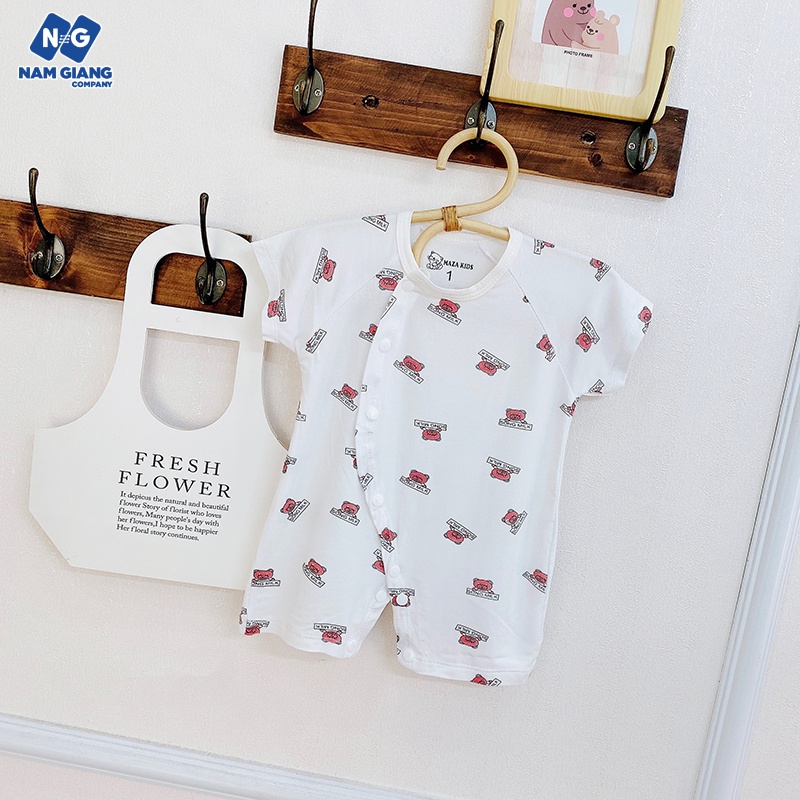 Bộ body cộc trắng in hình petit cài chéo