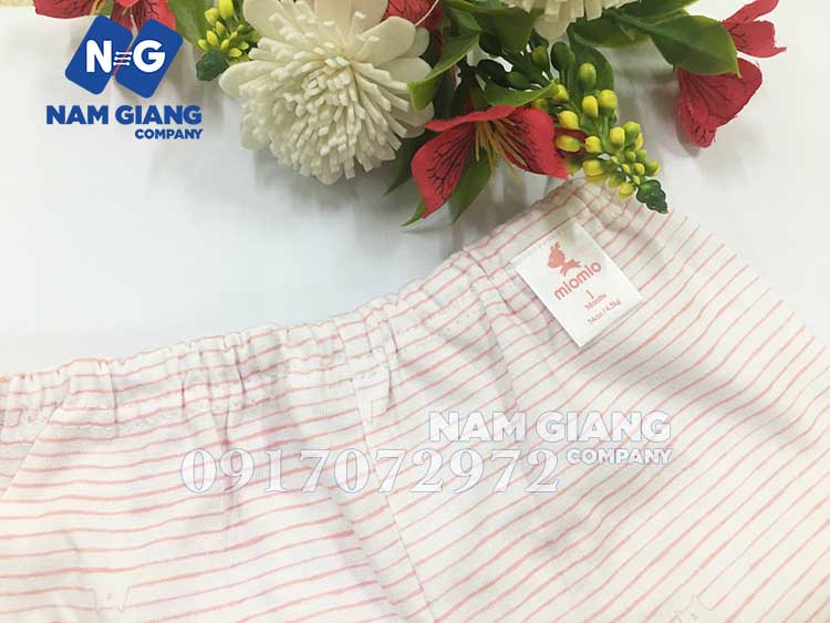 Bộ quần áo sơ sinh dài MIO MIO bo kẻ ngang