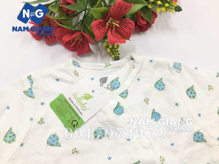 Bộ quần áo sơ sinh dài tay cài lệch Lullaby