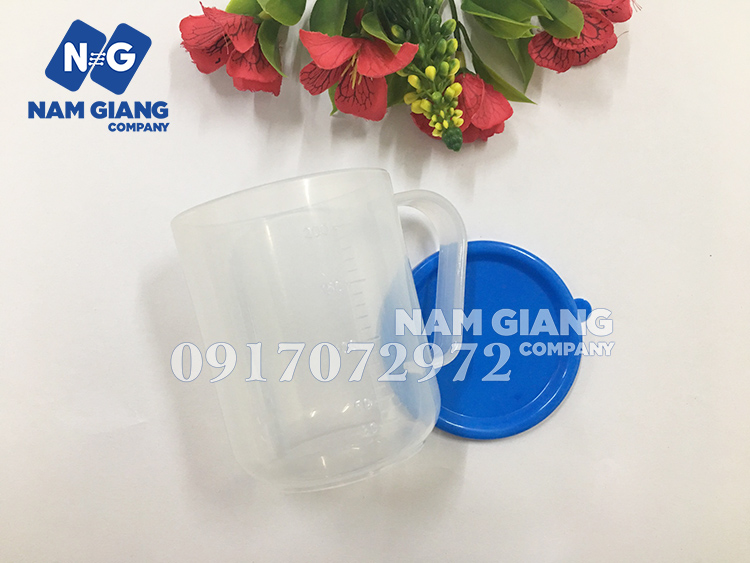 Ca nhựa có vạch chia 200ml