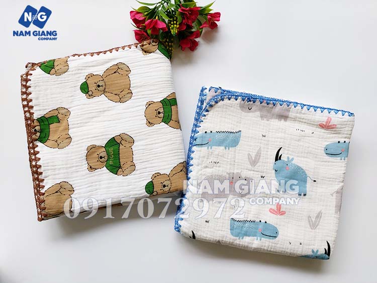 Chăn đắp xô thêu viền