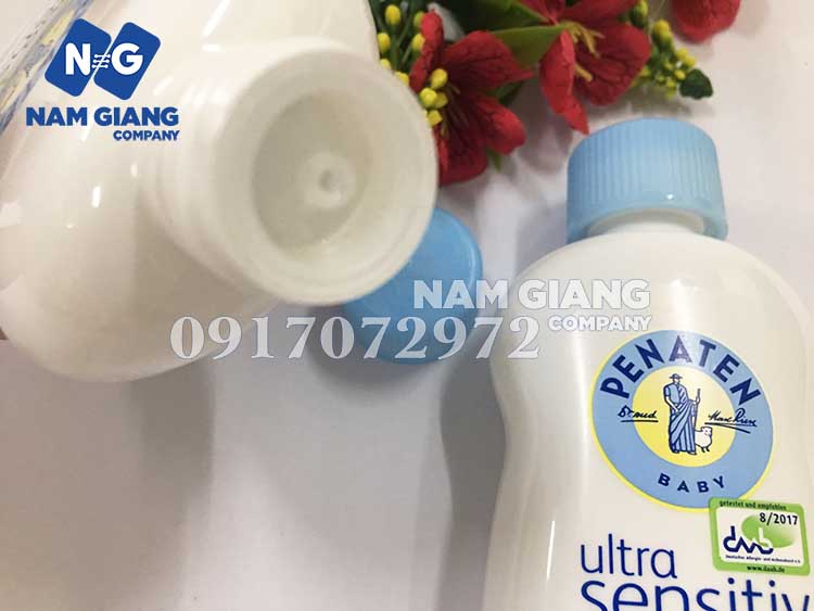 Dầu massage penaten da nhạy cảm cho bé