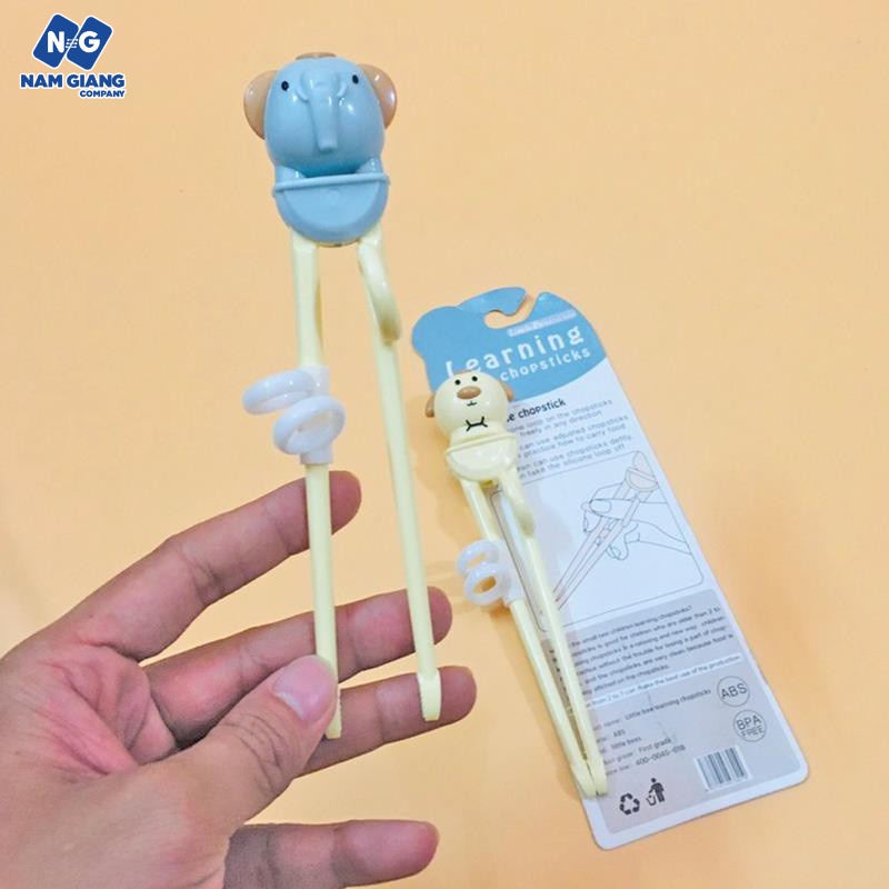 Đũa tập ăn xỏ ngón hoạt hình cho bé tập ăn dặm