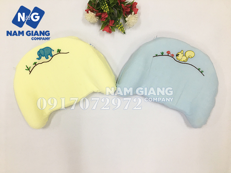 Gối cao su màu Hiền Trang chống méo đầu