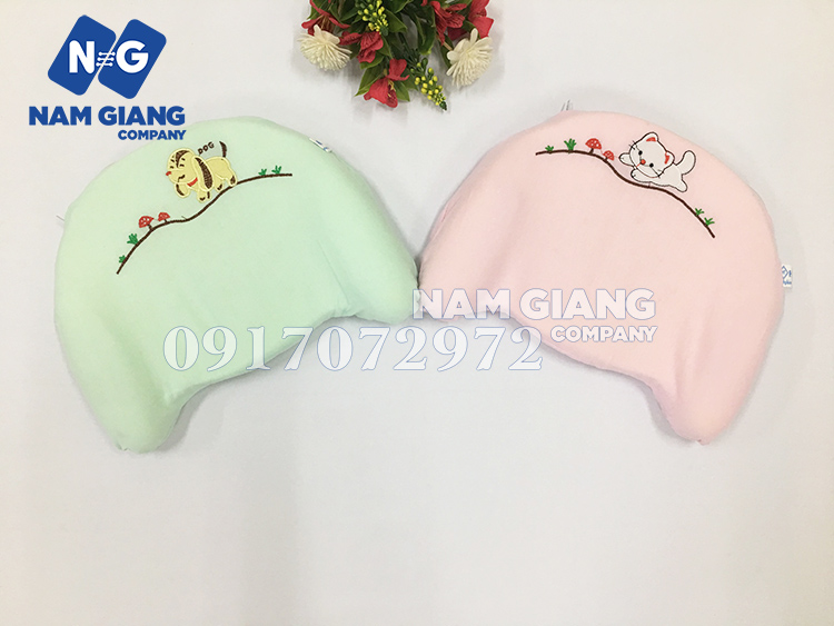 Gối cao su màu Hiền Trang chống méo đầu