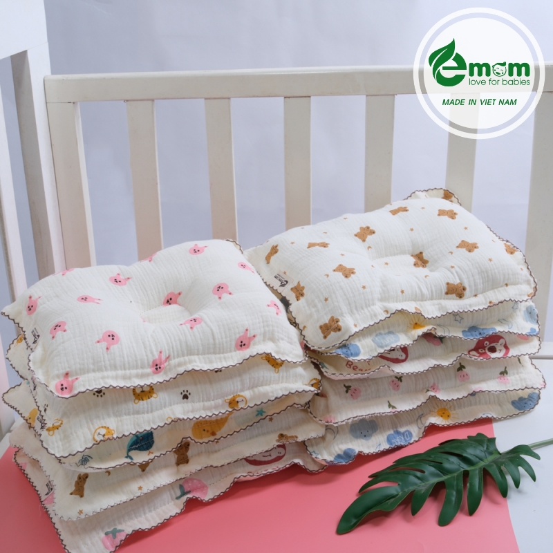 Gối lõm xô muslin Emom thêu viền