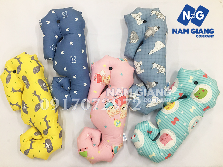 Gối ôm hình cá ngựa