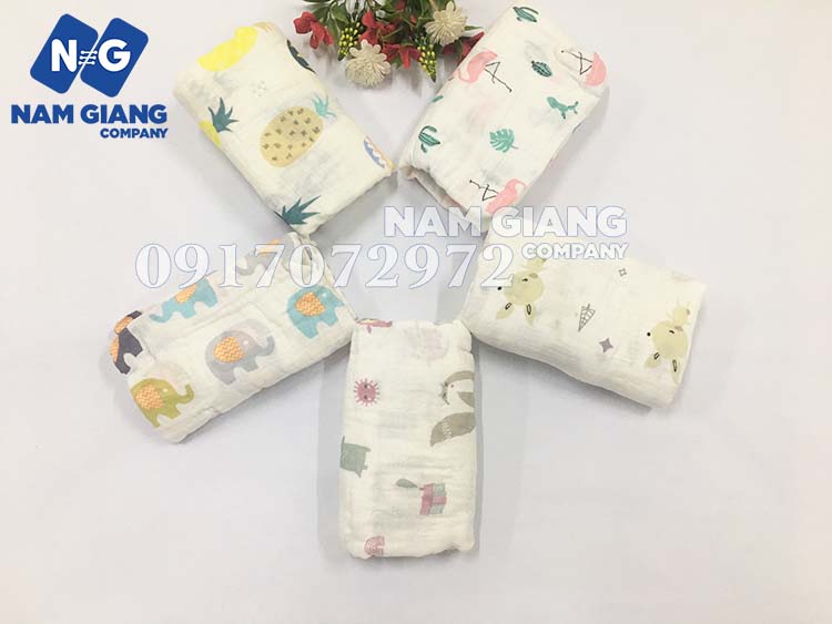 Khăn tắm ADEN in hình