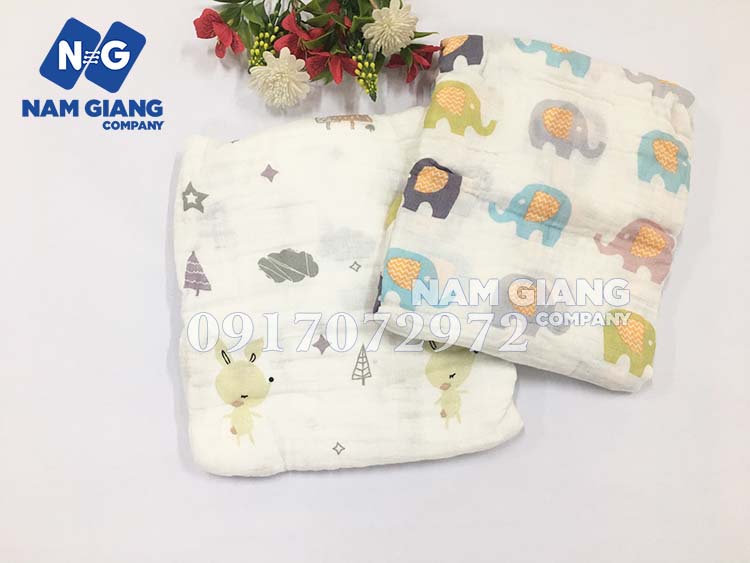 Khăn tắm ADEN in hình