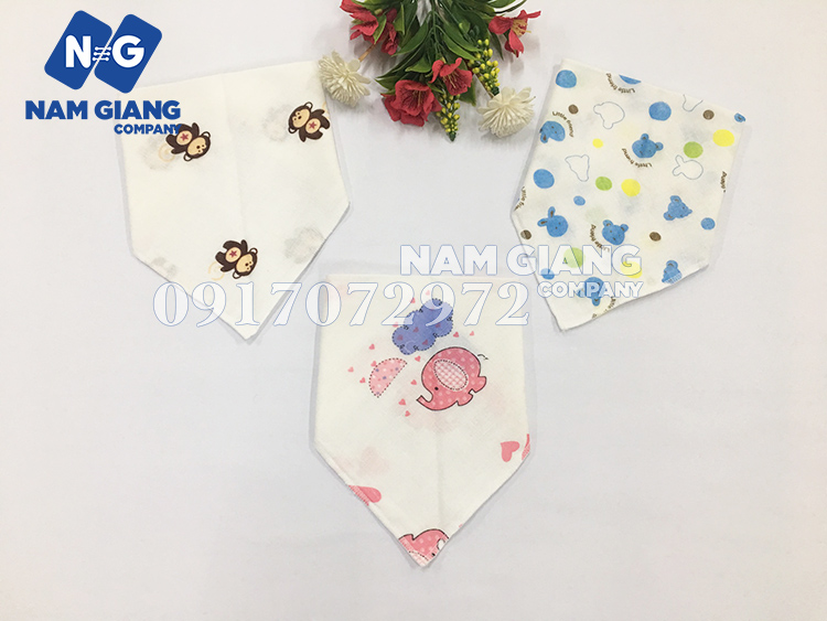 Khăn yếm bấm tam giác xô