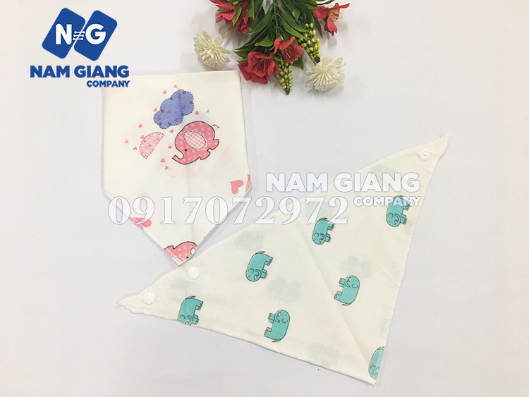 Khăn yếm bấm tam giác xô