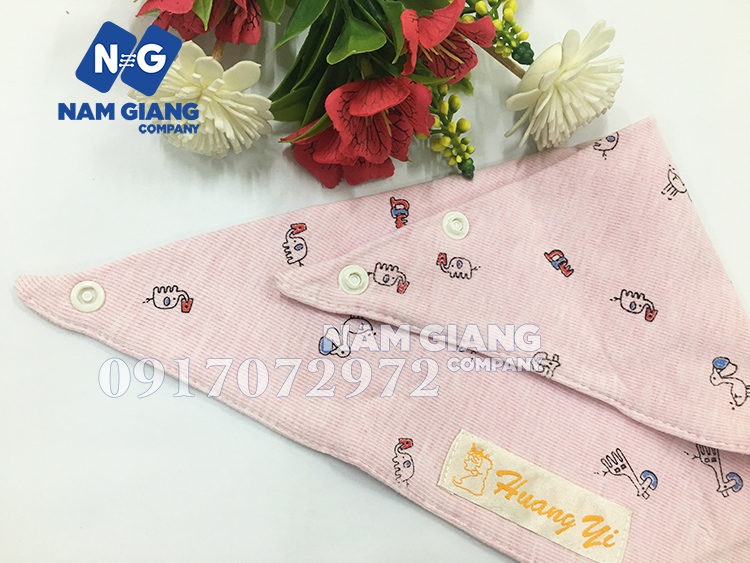 Khăn yếm tam giác in hình