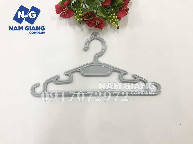 Móc nhựa treo quần áo trẻ em Hokori (Sét 10 chiếc)