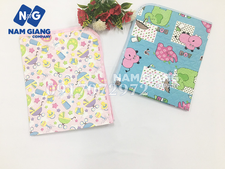 Tấm lót nhựa nhỏ