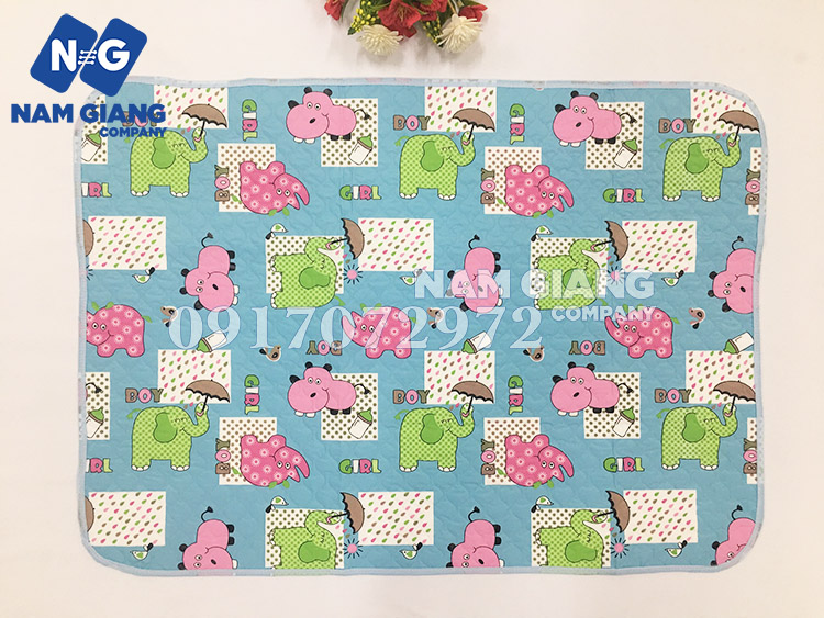 Tấm lót nhựa to