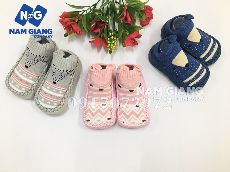 Tất đế giày tập đi cho bé