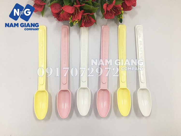 Thìa uống sữa KC màu loại nhỏ