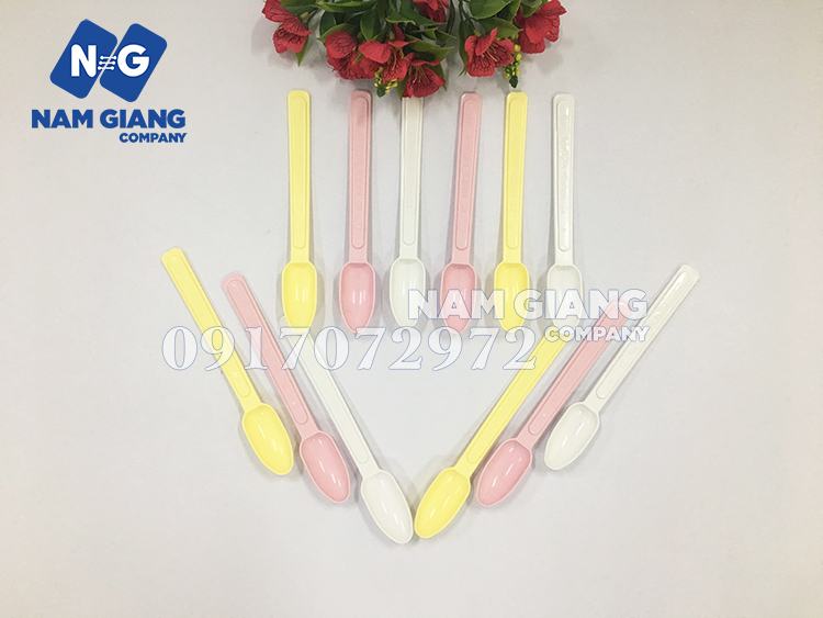Thìa uống sữa KC màu loại nhỏ