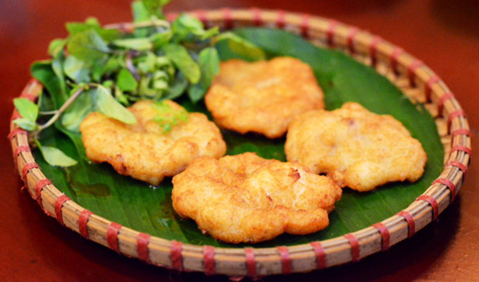 Tìm hồn biển trong chả mực Hạ Long