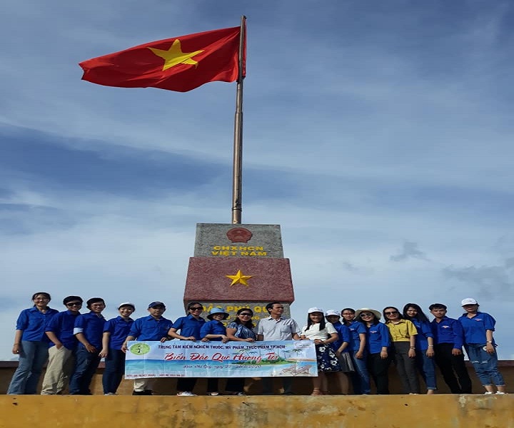 TRUNG TÂM KIỂM NGHIỆM THUỐC, MỸ PHẨM, THỰC PHẨM TP. HỒ CHÍ MINH THAM QUAN DU LỊCH ĐẢO PHÚ QUÝ THÁNG 7/2020