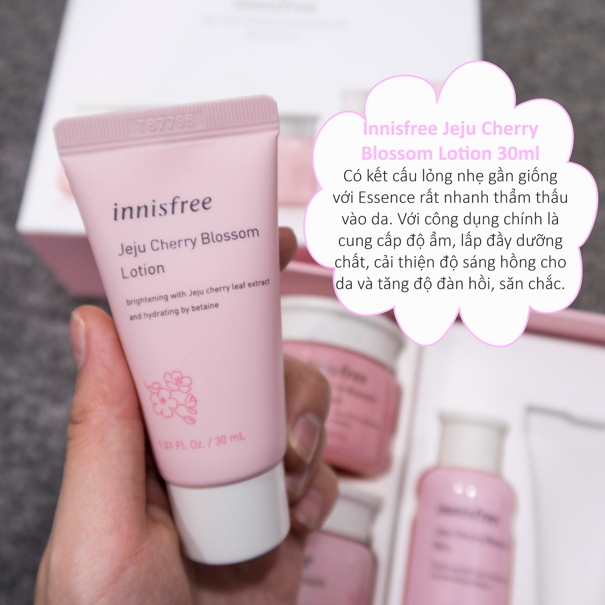 Bộ Dưỡng Da Innisfree Jeju Cherry Blossom Duo Kit (2ae) 60ml