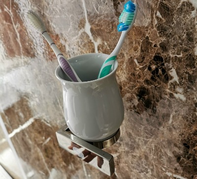 Kệ đựng bàn chải đánh răng nhà tắm FX-7806