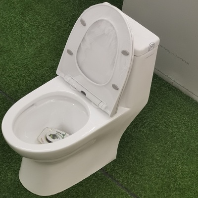 Bồn cầu liền khối men nano kháng khuẩn FX-1305