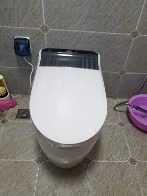 Bồn cầu điện tử thông minh cảm ứng tự động MN-1227