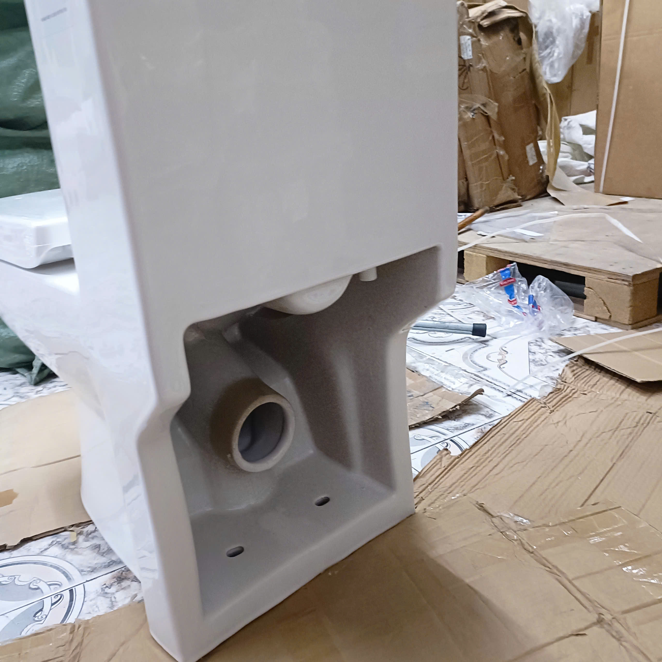 Bồn cầu thoát ngang FOXIS FX-1305N