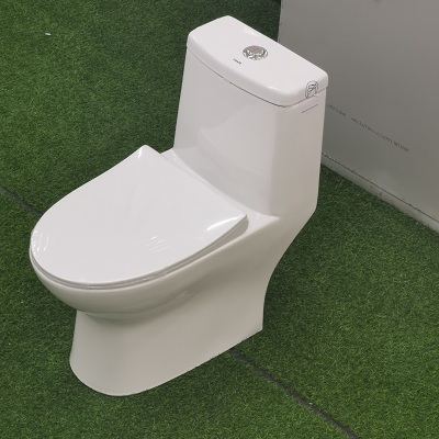 Bồn cầu liền khối men nano kháng khuẩn FX-1305