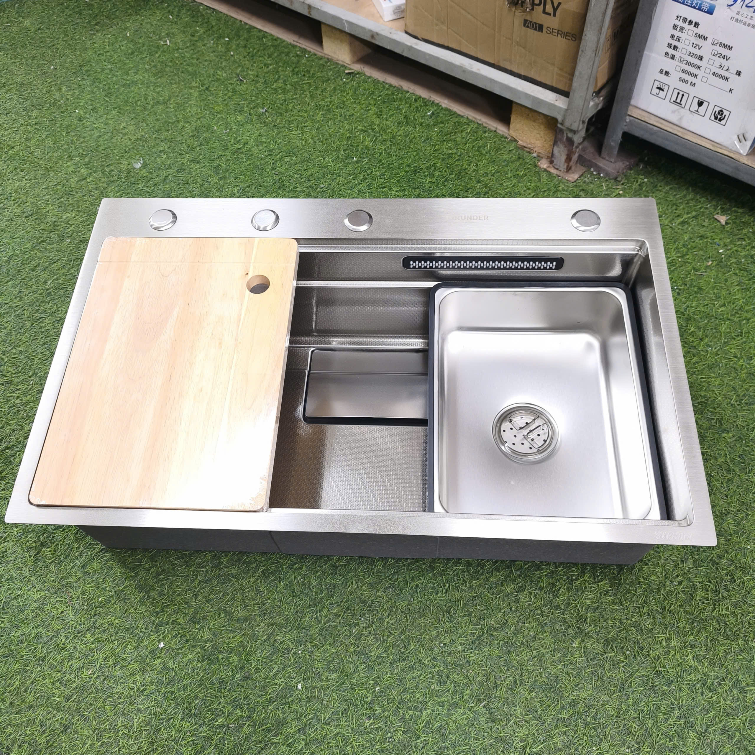 Chậu thác rửa bát 1 hố Kích thước 75x46 thương hiệu GRÜNDER