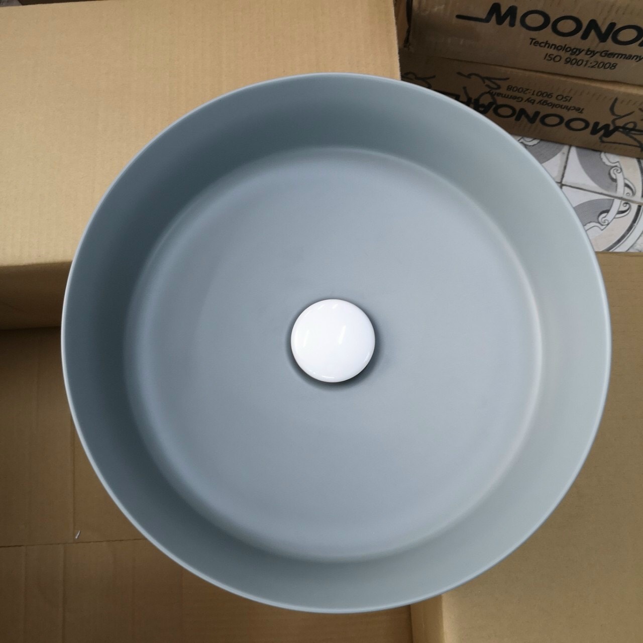 Chậu lavabo màu ghi xám trung tính đơn sắc Moonoah MN-223K
