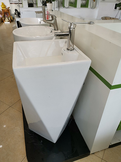 Chậu lavabo chân đứng MN-B514