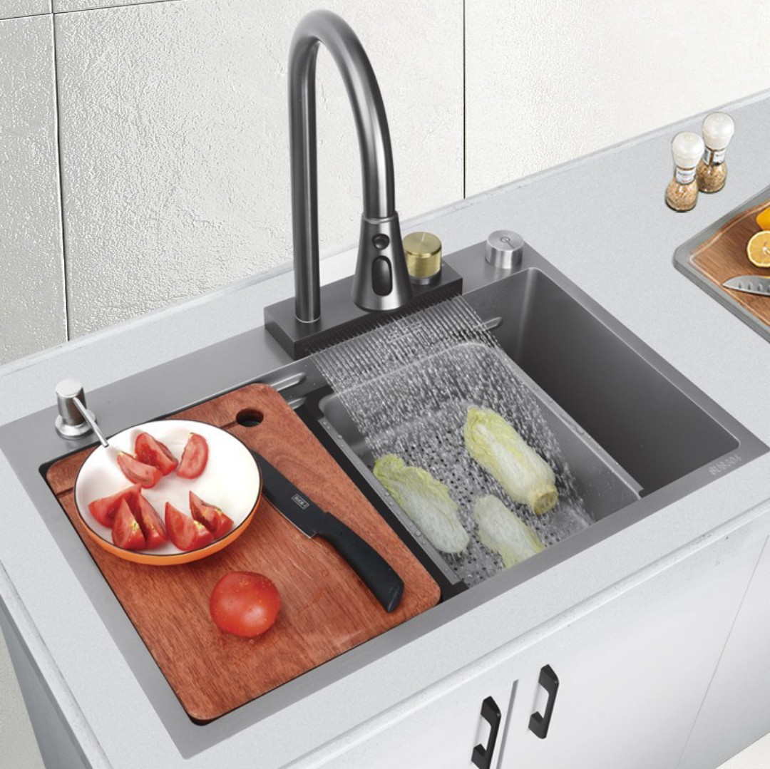 Combo chậu vòi thác rửa bát 1 hố cỡ lớn nano Kích thước 80x45 thương hiệu GRÜNDER