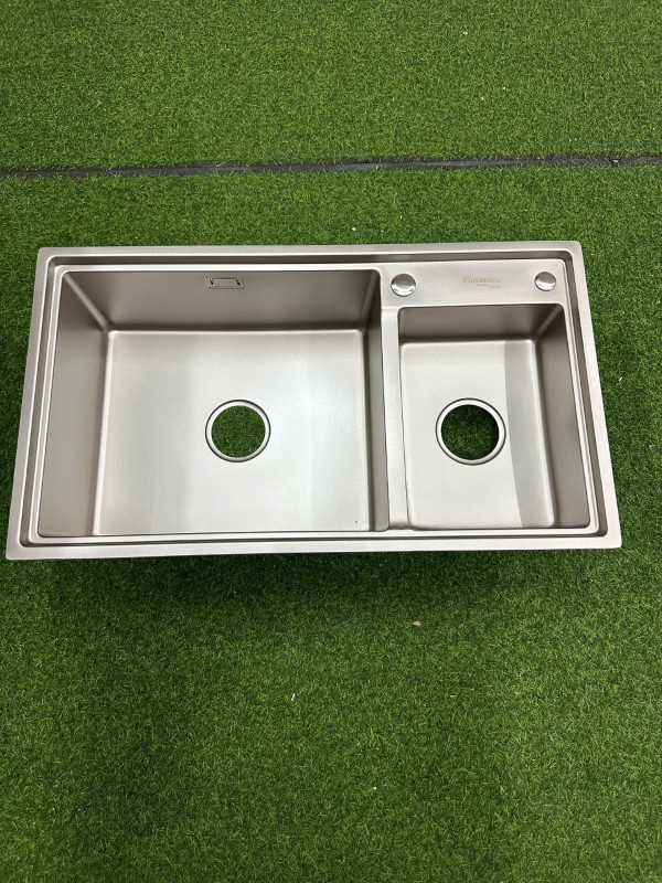 Chậu rửa bát 2 hố 1 chính 1 phụ thông minh thương hiệu GRÜNDER kích thước 83 x47cm