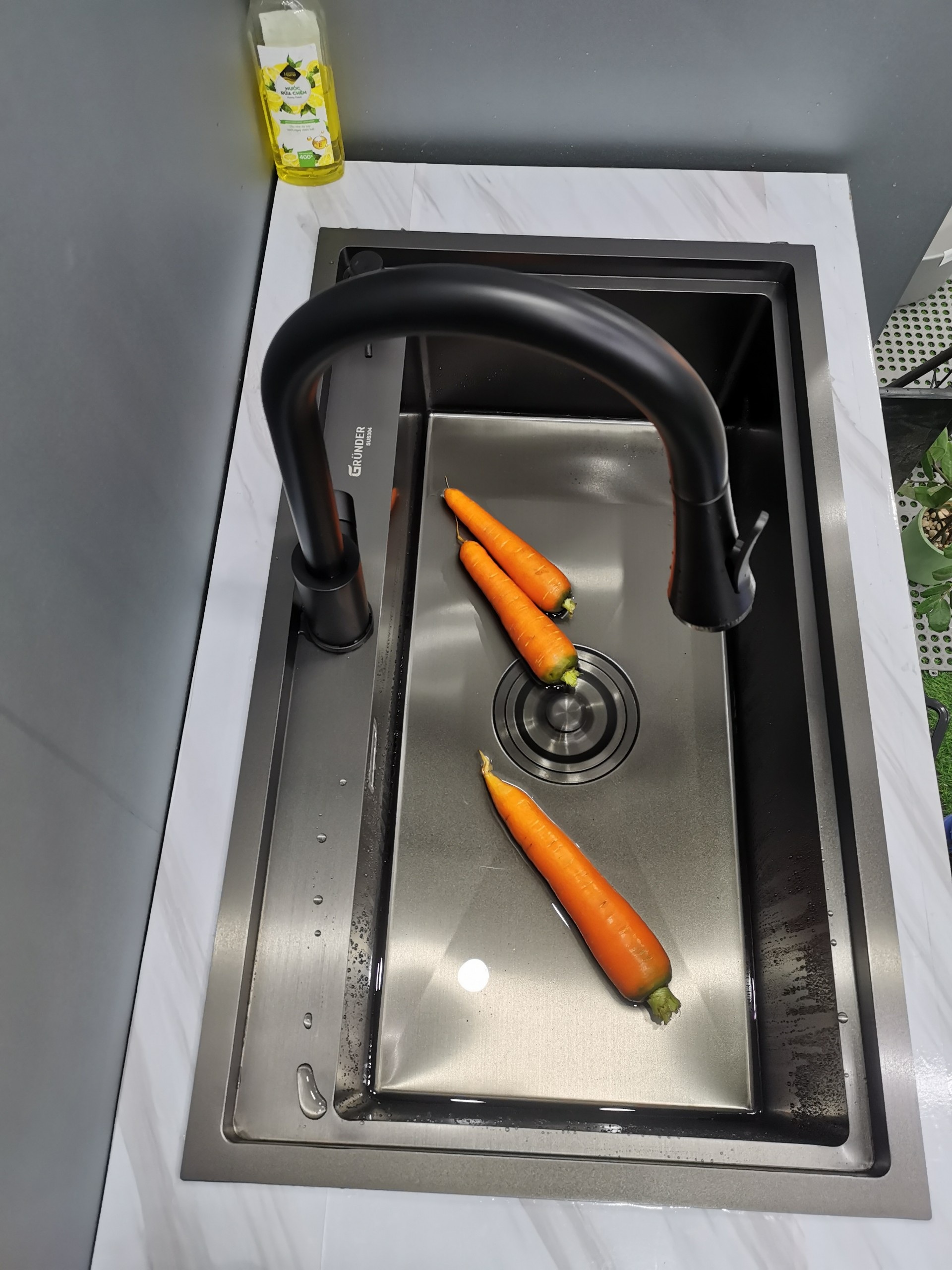 Chậu rửa bát 1 hố cỡ lớn Kích thước 78x46 thương hiệu GRÜNDER