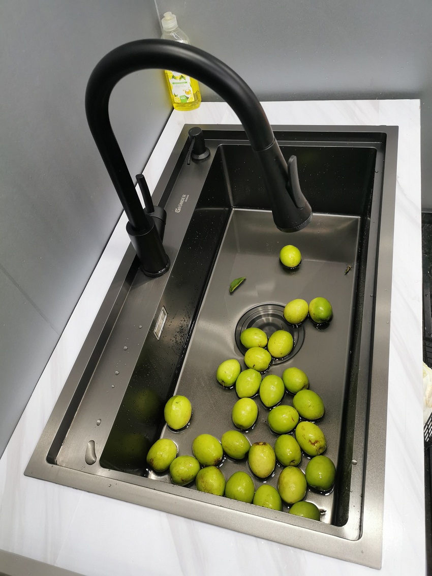 Chậu rửa bát 1 hố cỡ lớn Kích thước 78x46 thương hiệu GRÜNDER