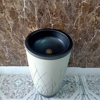 Chậu rửa mặt lavabo chân đứng ban công, ngoài trời