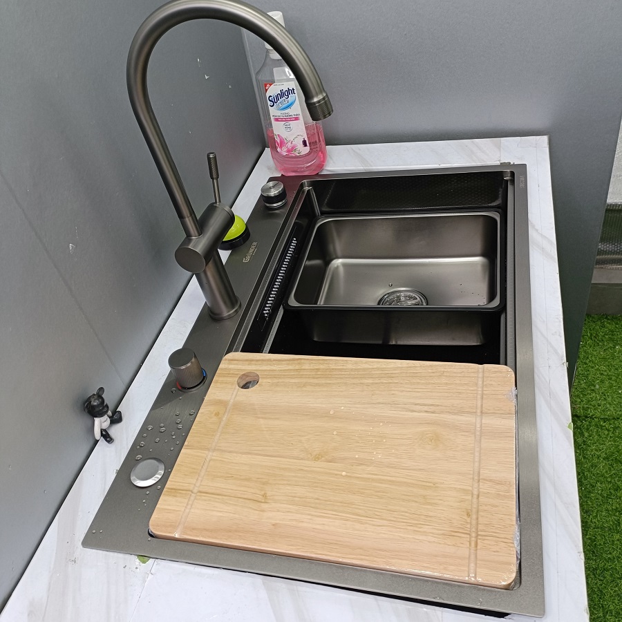 Chậu vòi thác Gründer bản nâng cấp mẫu mới thiết kế phần thác độc lập phần vòi