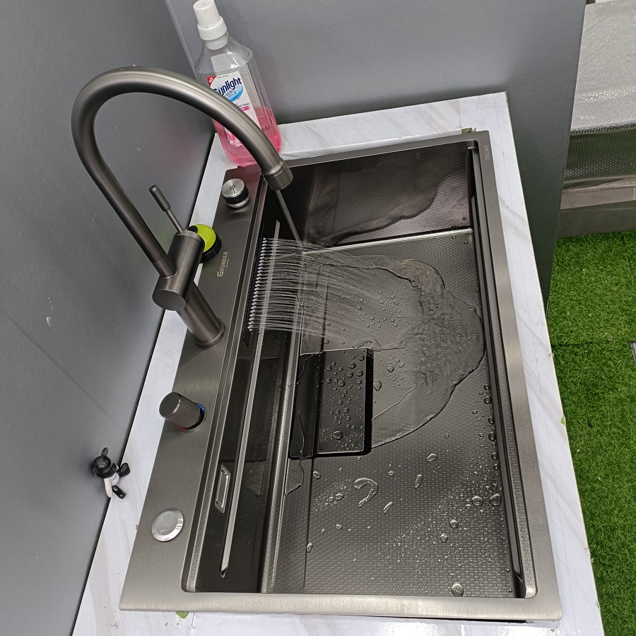 Chậu vòi thác Gründer bản nâng cấp mẫu mới thiết kế phần thác độc lập phần vòi