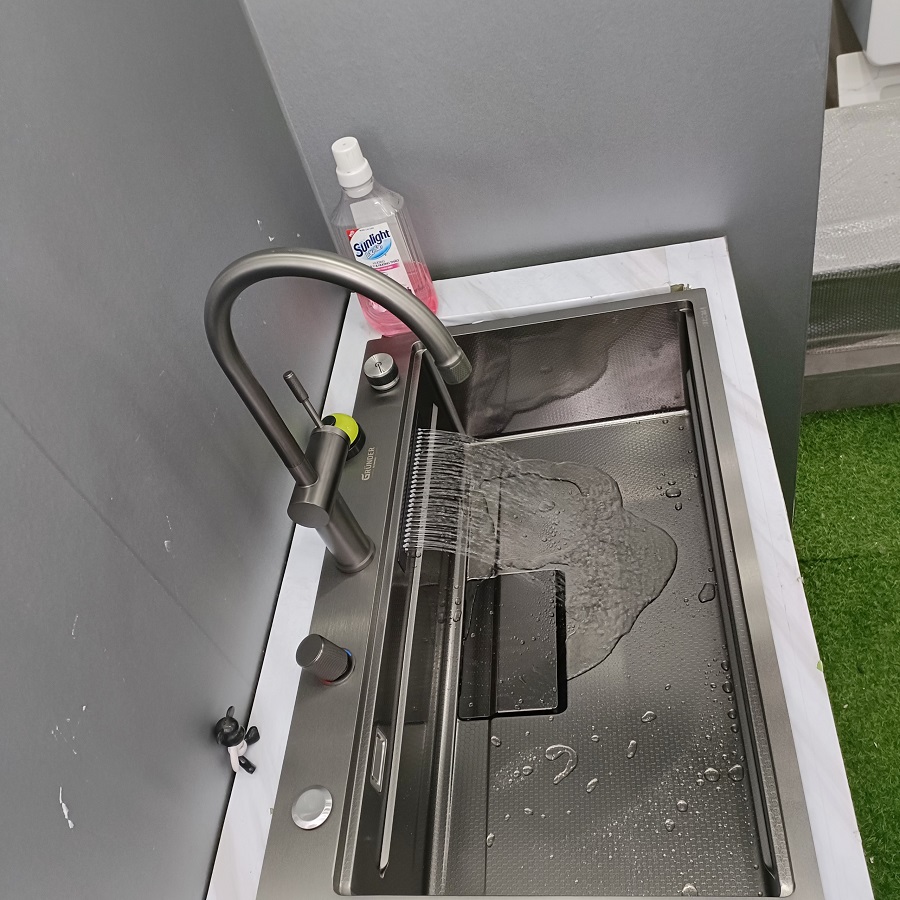 Chậu vòi thác Gründer bản nâng cấp mẫu mới thiết kế phần thác độc lập phần vòi