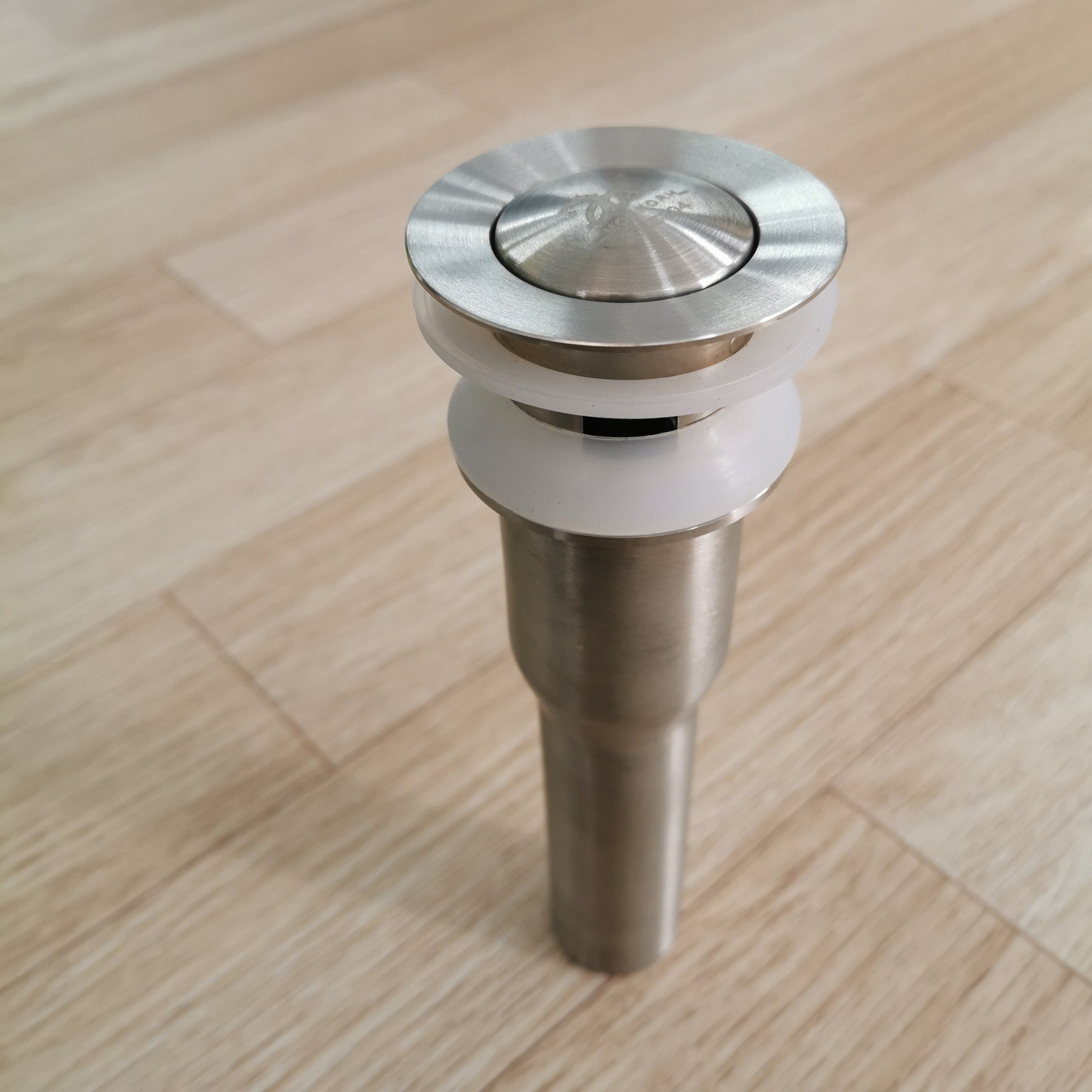 Đầu xiphong thoát nước dạng nhấn inox 304 MN-902