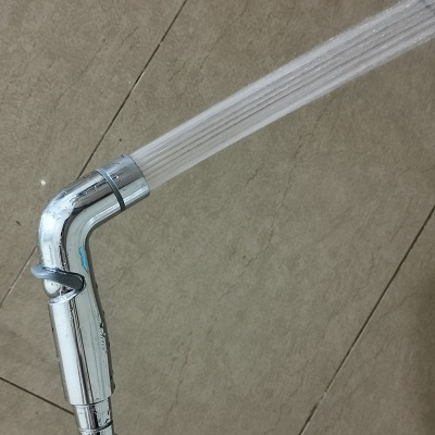 Xịt vệ sinh bồn cầu điều chỉnh áp lực nước thông minh