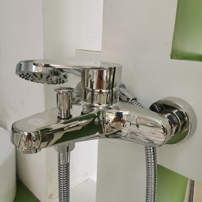 Sen tắm inox bóng FX-835ST