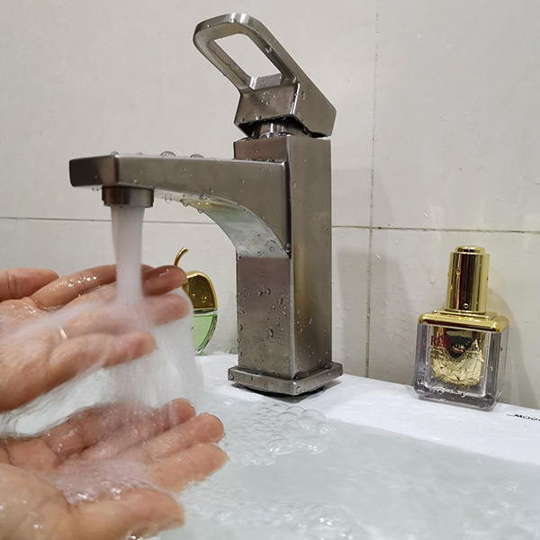 Vòi lavabo inox 304 MN-105