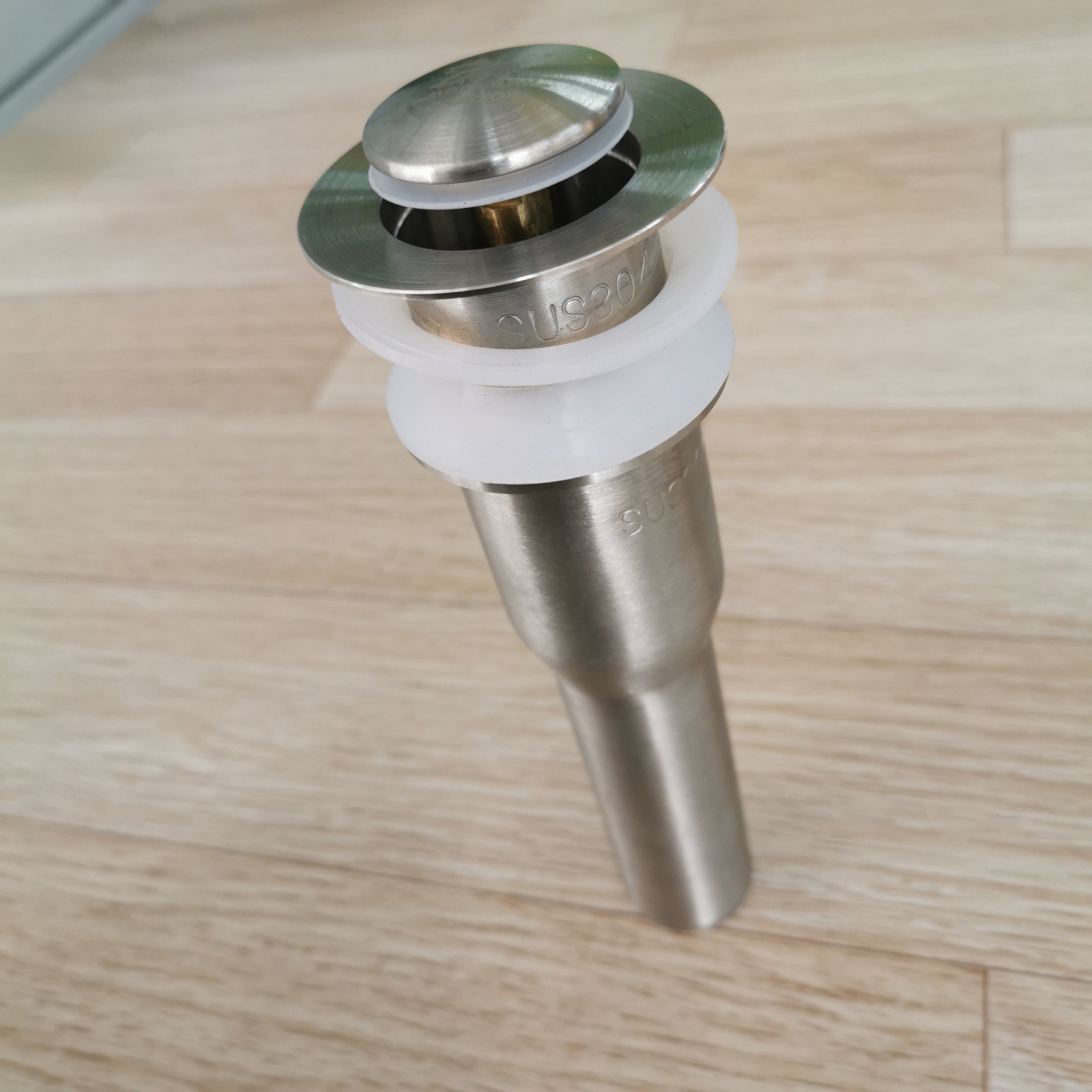 Đầu xiphong thoát nước dạng nhấn inox 304 MN-902