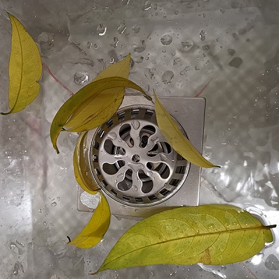 Thoát sàn ban công ngăn mùi Foxis MN-T216 (100x100mm)