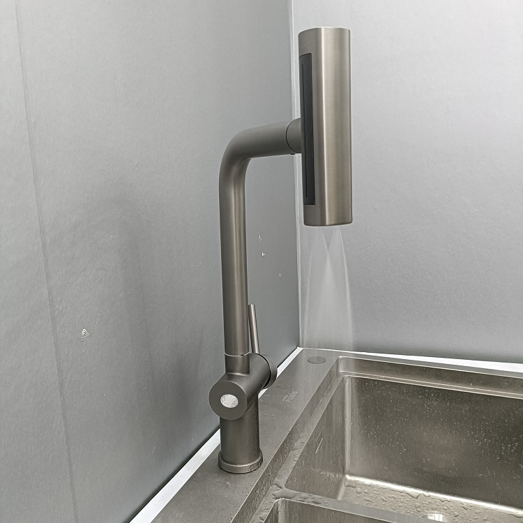 Vòi bếp loa thác hiện đại 4 chế độ xả nước mới nhất hiện nay